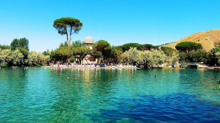 Lago termal